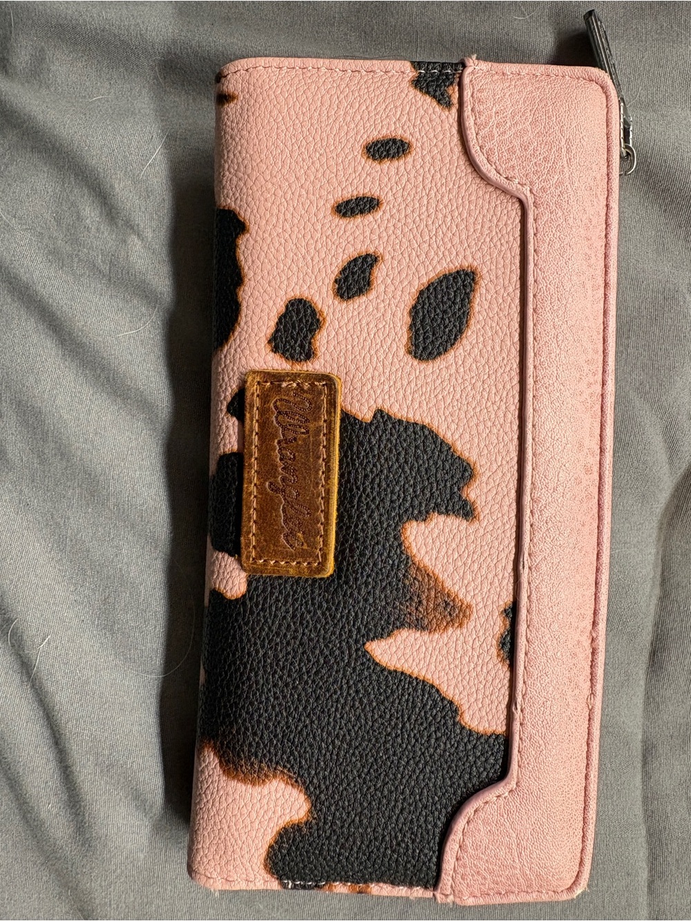 Wrangler Pink and Black Cowhide-Pattern Zip Wallet